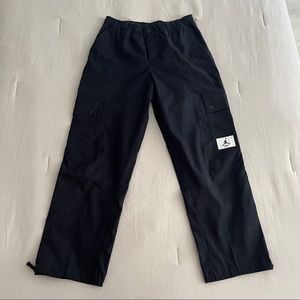 Nike Jordan Essentials Women’a Utility Pants / Black / M (fits like L)